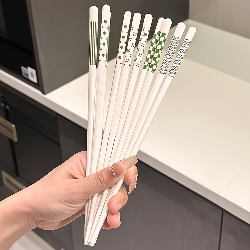 Set of 5\u002F10 Ceramic Chopsticks with Green Pattern