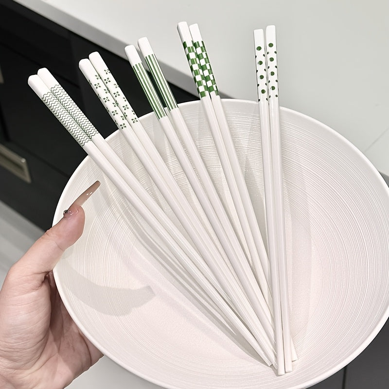 Set of 5\u002F10 Ceramic Chopsticks with Green Pattern