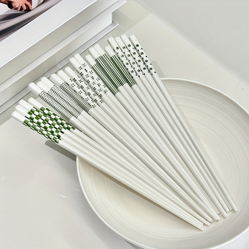 Set of 5\u002F10 Ceramic Chopsticks with Green Pattern