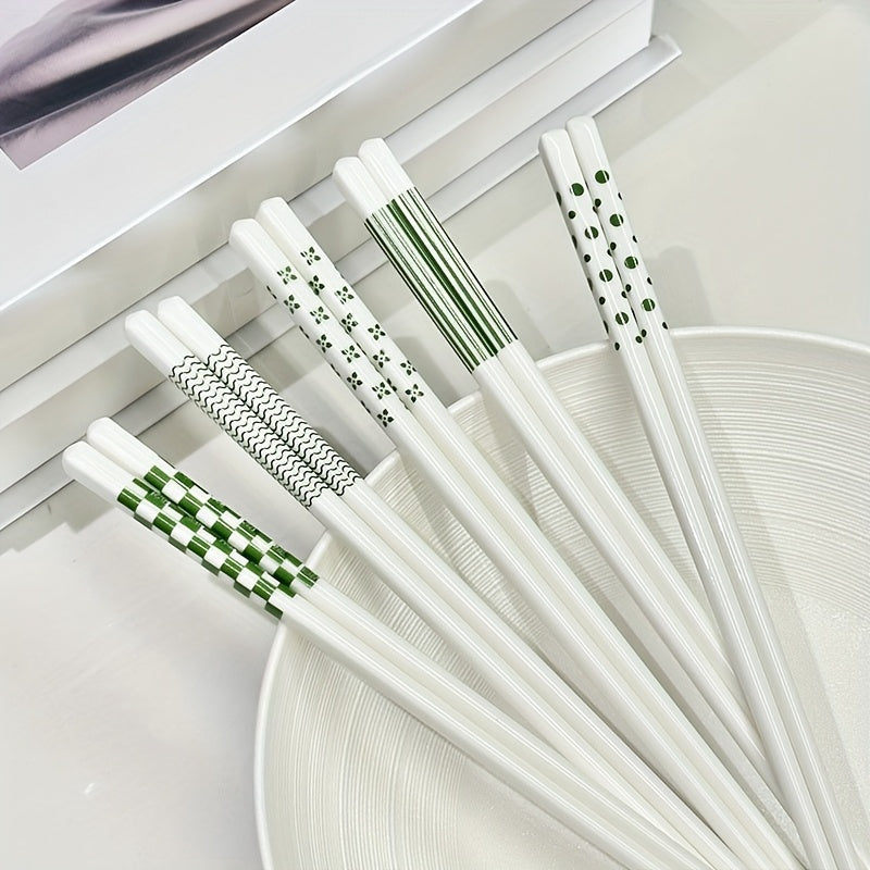 Set of 5\u002F10 Ceramic Chopsticks with Green Pattern