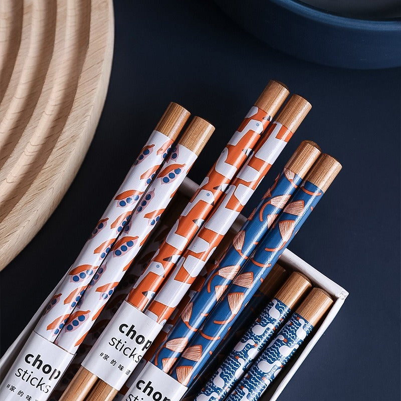 8 Pairs of Bamboo Chopsticks | Naturally Non-Moldy, Easy and Creative Printing, Non-Slip